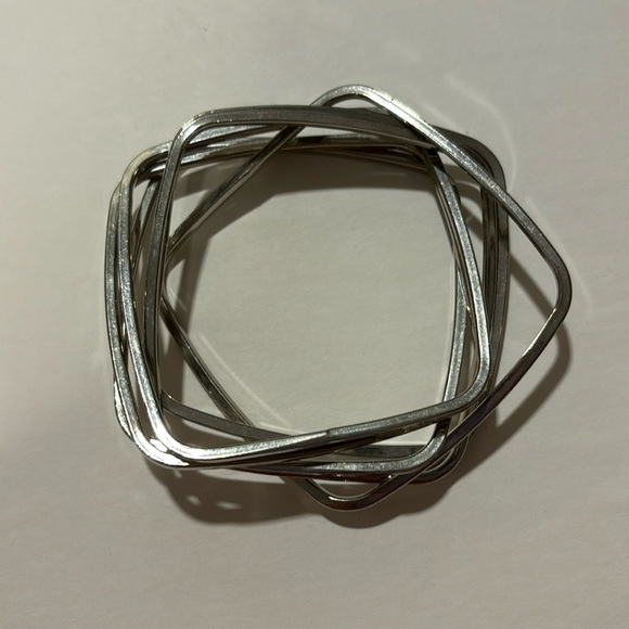 Silver tone 6 Intertwined women fashion square bangles bracelet - Picture 2 of 5